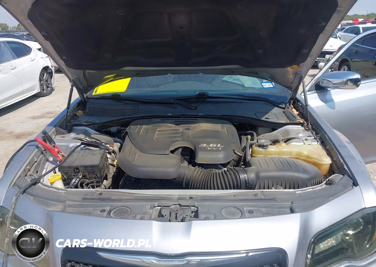 2014 Chrysler 300 VIN:2C3CCARG3EH253153 - 9