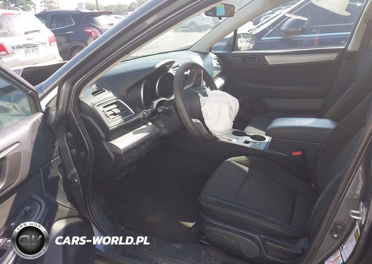 2018 Subaru Outback 2.5I VIN:4S4BSAAC2J3357967 - 5