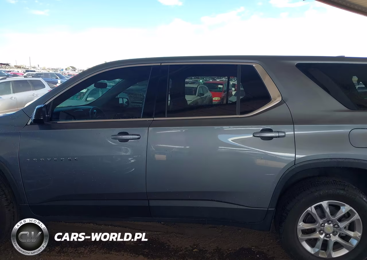 2018 Chevrolet Traverse Ls VIN:1GNERFKWXJJ199089 - 13