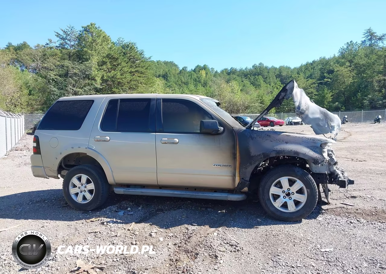 2007 Ford Explorer Xlt VIN:1FMEU63E87UB08935 - 13