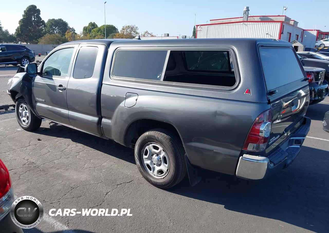 2014 Toyota Tacoma VIN:5TFTX4CN0EX044375 - 3