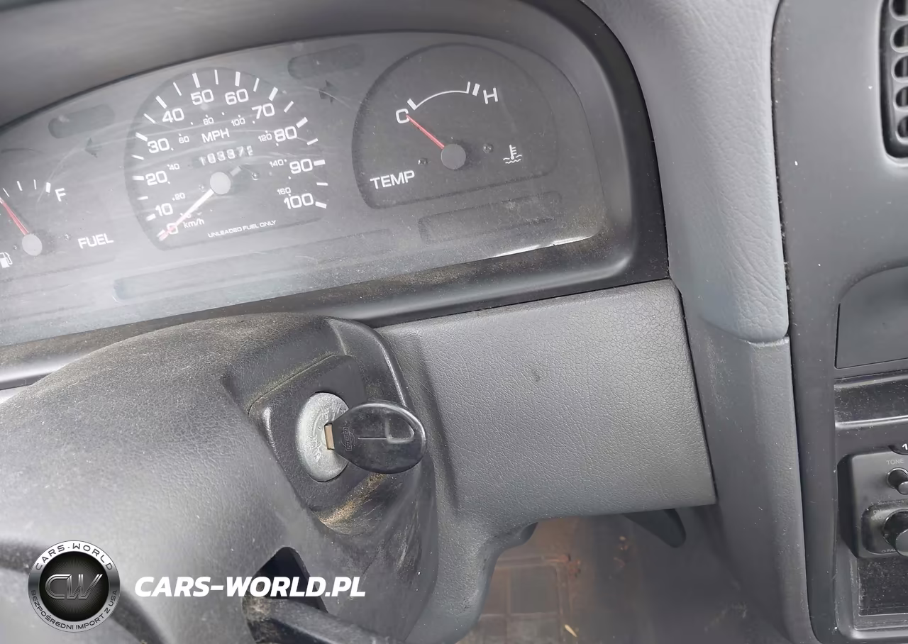 1996 Nissan Truck Xe VIN:1N6SD11S8TC313848 - 11