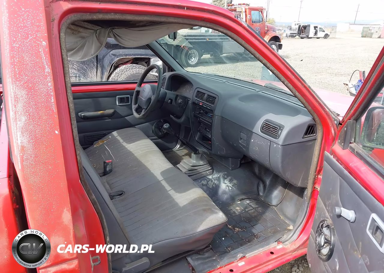1996 Nissan Truck Xe VIN:1N6SD11S8TC313848 - 5