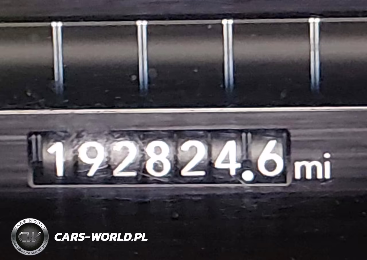 2020 Ram 1500 Laramie 4X4 6'4 Box VIN:1C6SRFDT1LN307388 - 14