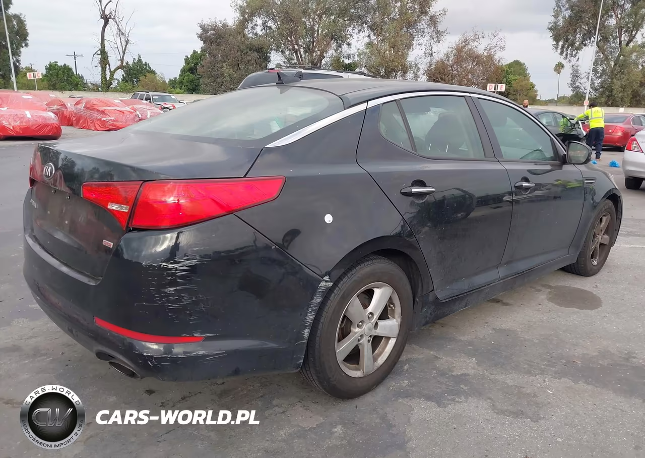 2014 Kia Optima Lx VIN:5XXGM4A79EG259968 - 4