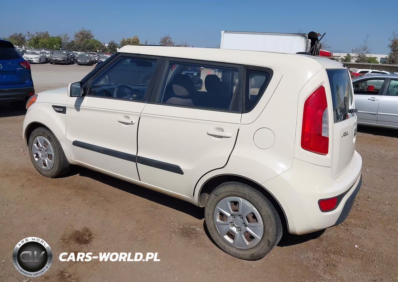 2012 Kia Soul VIN:KNDJT2A50C7354159 - 3