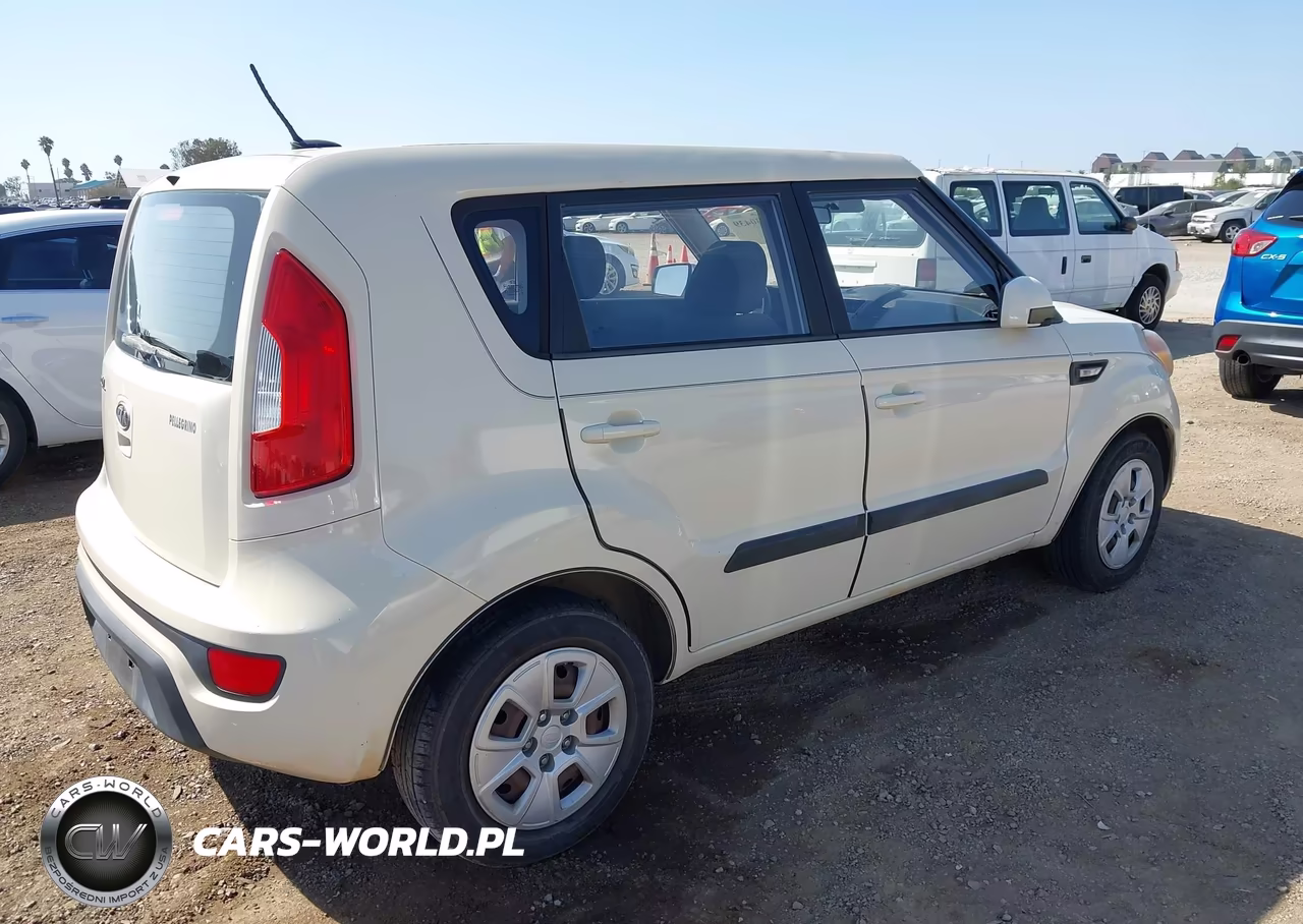 2012 Kia Soul VIN:KNDJT2A50C7354159 - 4