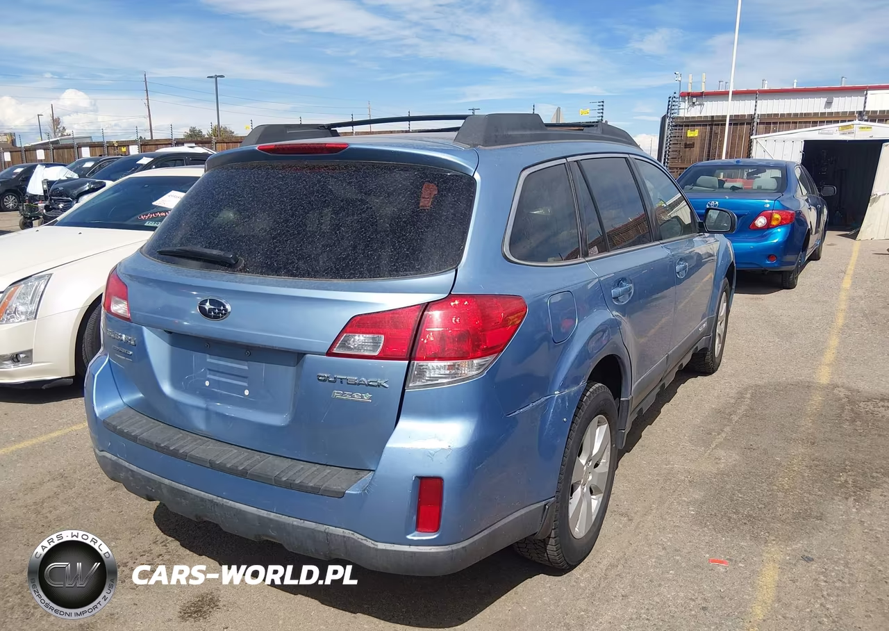 2012 Subaru Outback 2.5I Premium VIN:4S4BRBGC4C3204535 - 4