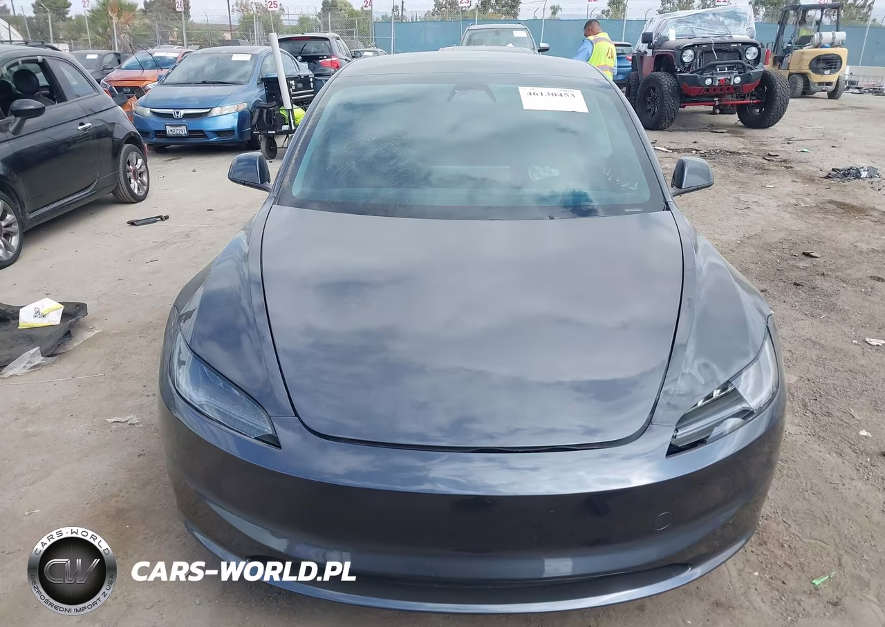 2025 Tesla Model 3 VIN:5YJ3E1EA4SF988846 - 12