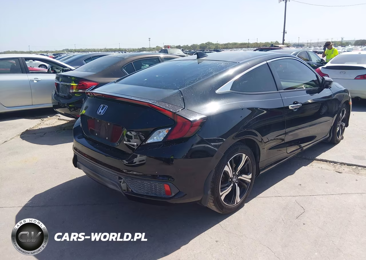 2016 Honda Civic Touring VIN:2HGFC3B93GH358568 - 4