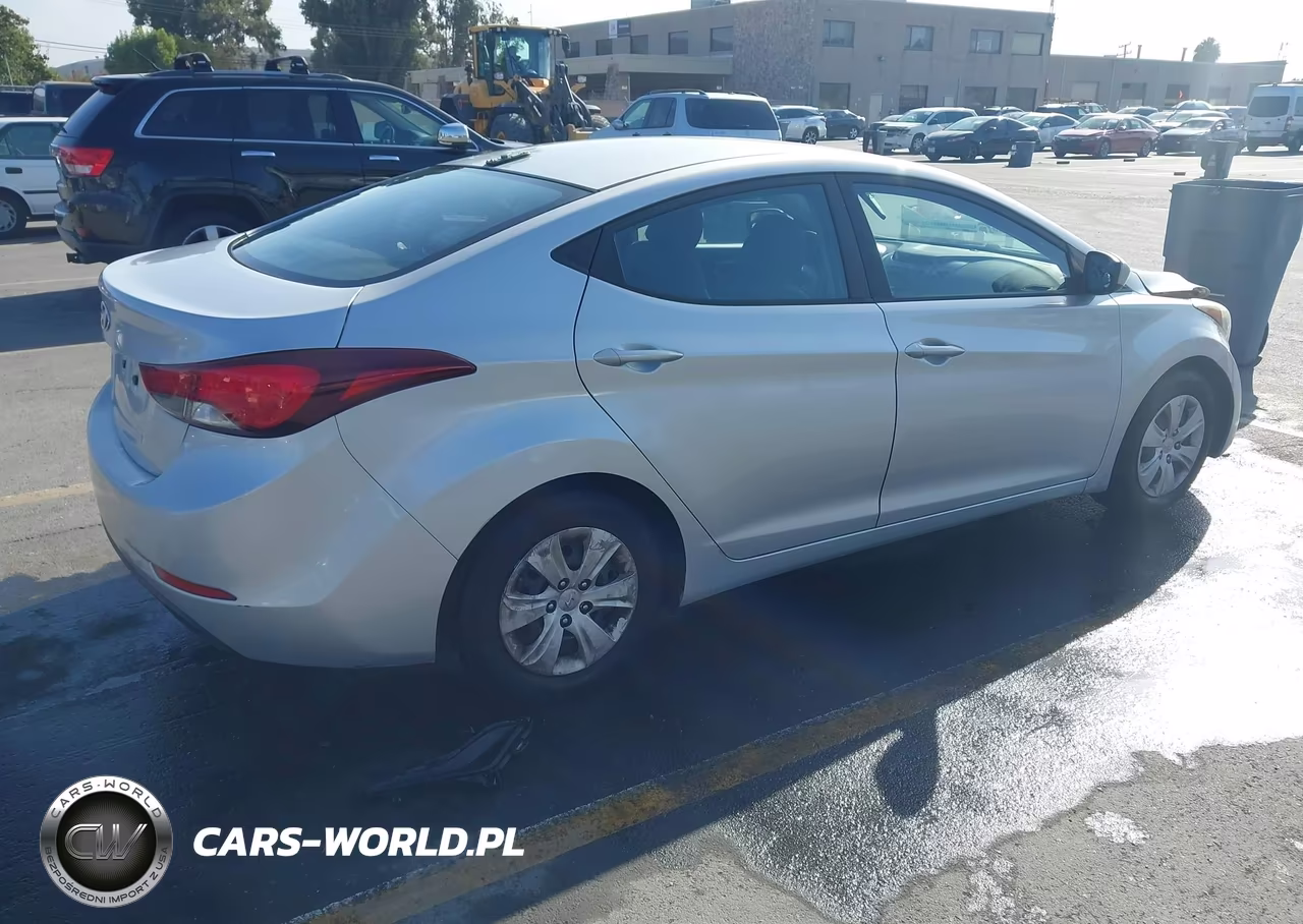2016 Hyundai Elantra Se VIN:5NPDH4AE8GH673952 - 4