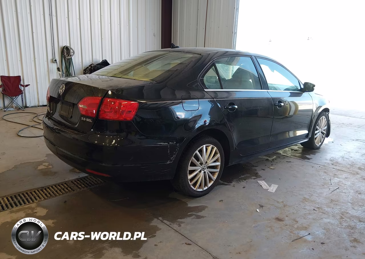 2012 Volkswagen Jetta 2.5L Sel VIN:3VWLX7AJ0CM304386 - 4