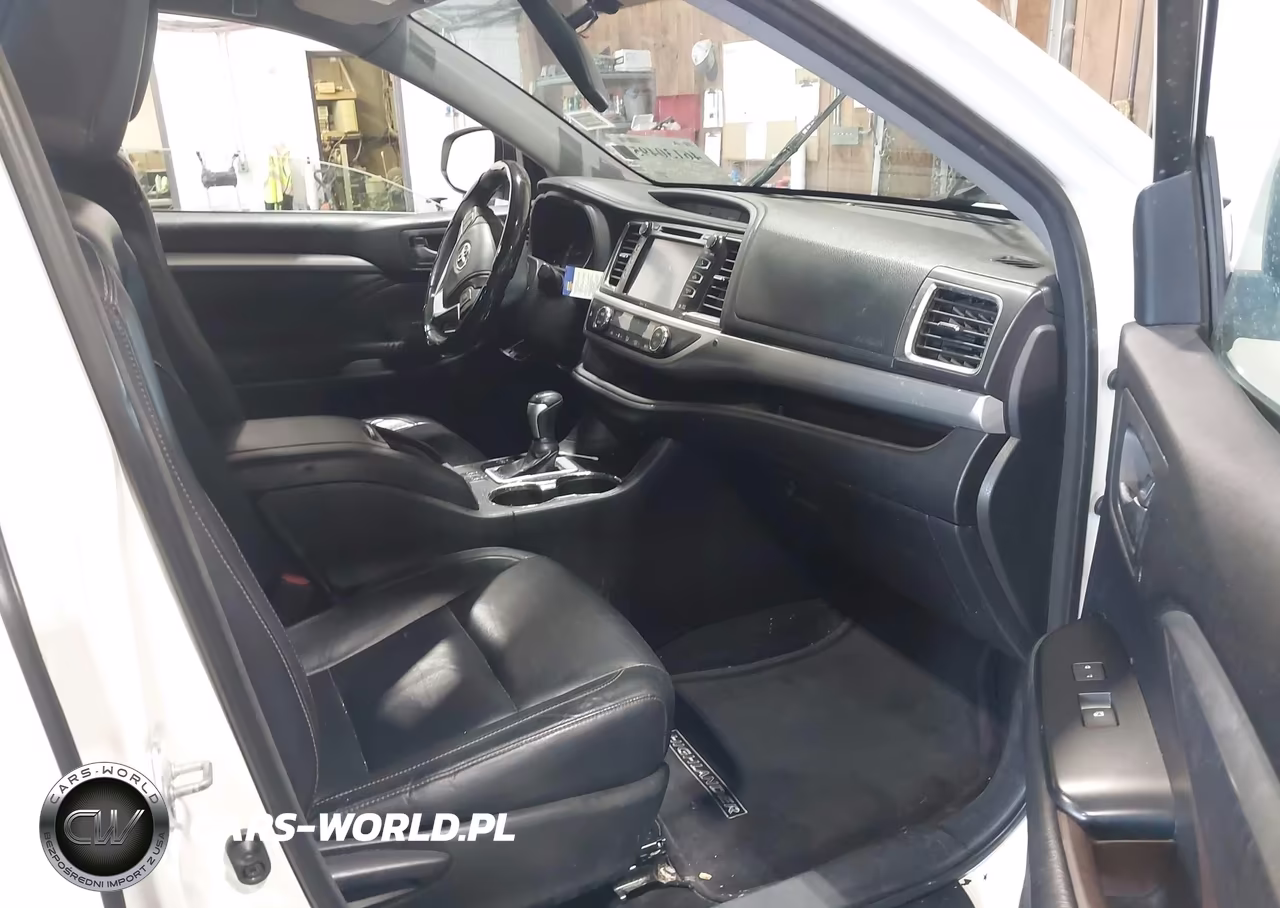 2014 Toyota Highlander Xle V6 VIN:5TDJKRFH0ES005753 - 5