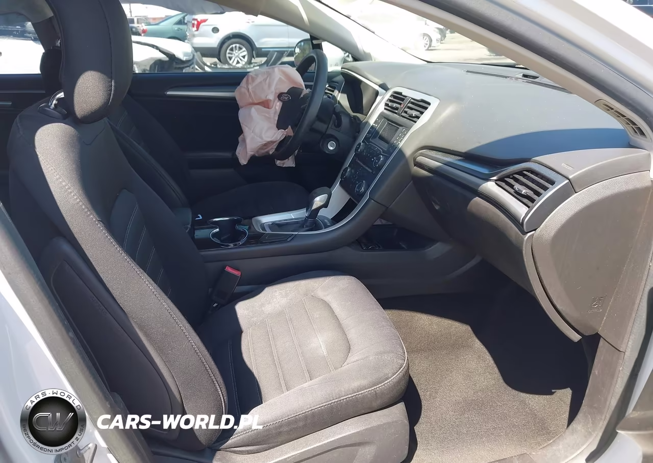 2014 Ford Fusion Se VIN:3FA6P0H79ER339988 - 5