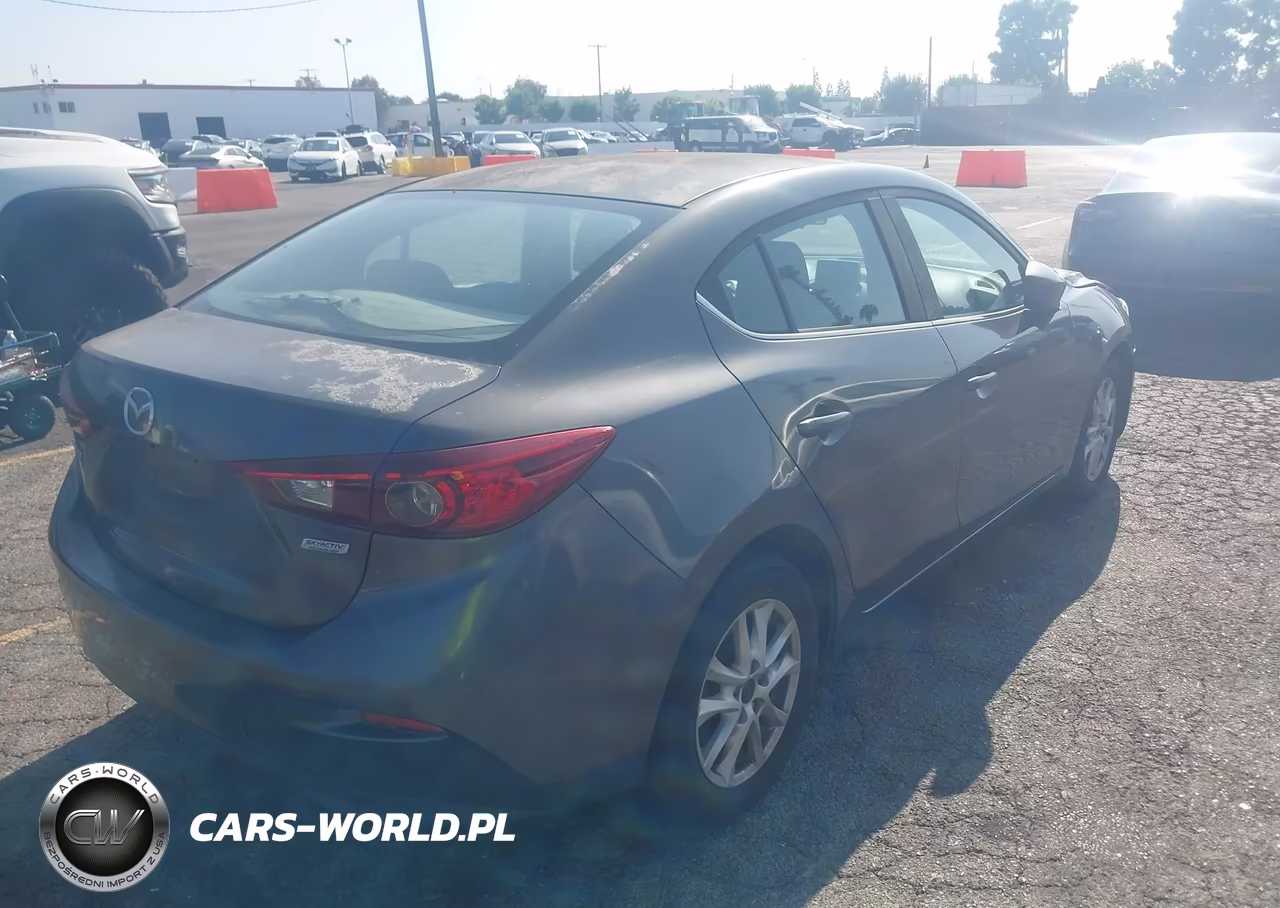 2016 Mazda Mazda3 I Sport VIN:JM1BM1U79G1326362 - 4