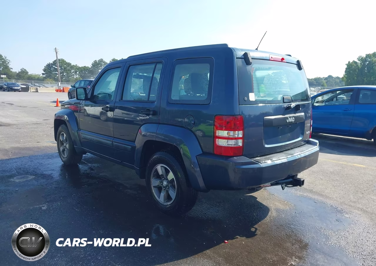 2008 Jeep Liberty Sport VIN:1J8GP28K68W257161 - 3