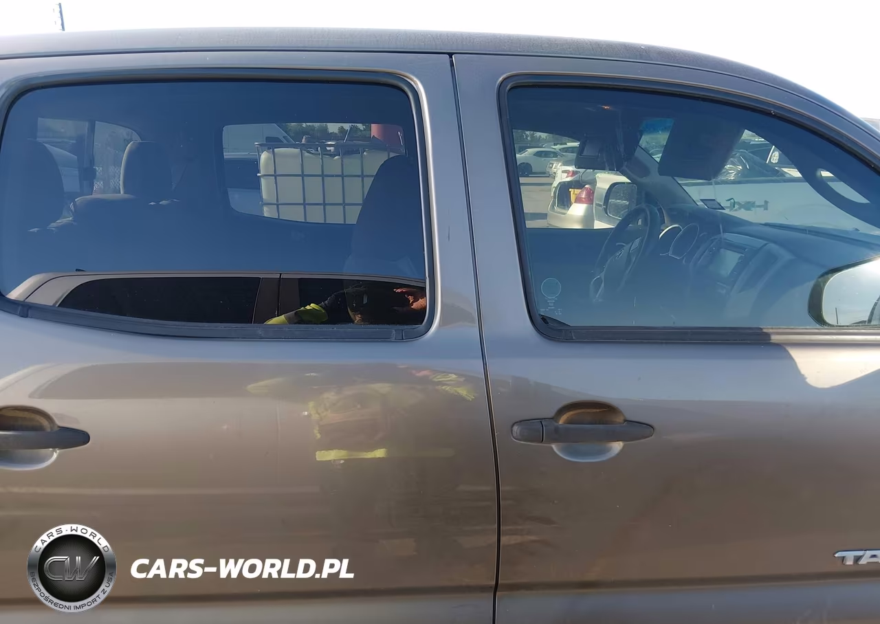 2013 Toyota Tacoma Prerunner VIN:5TFJX4GN3DX018496 - 13