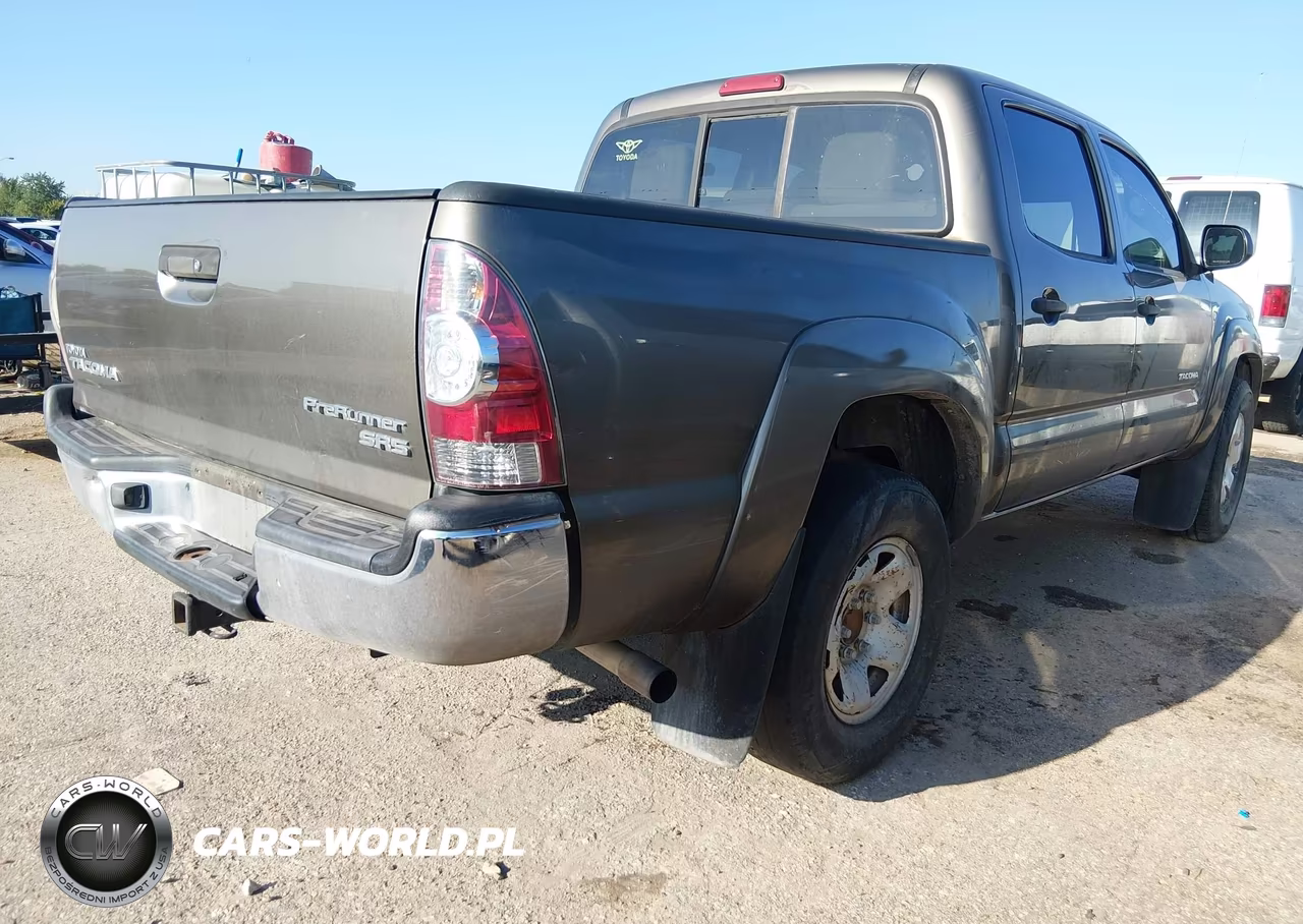 2013 Toyota Tacoma Prerunner VIN:5TFJX4GN3DX018496 - 4