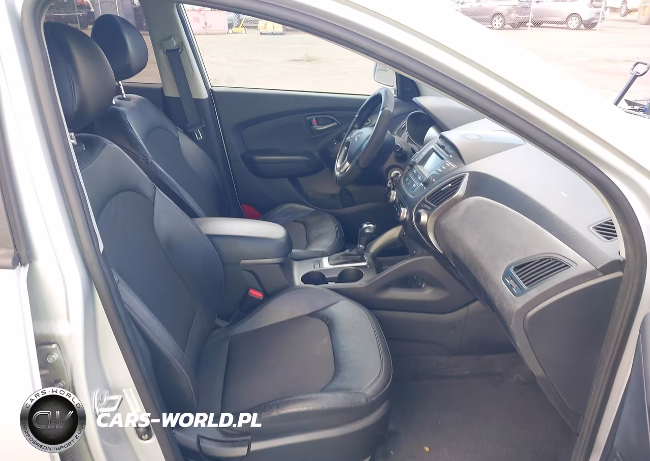 2015 Hyundai Tucson Se VIN:KM8JU3AG2FU993682 - 5