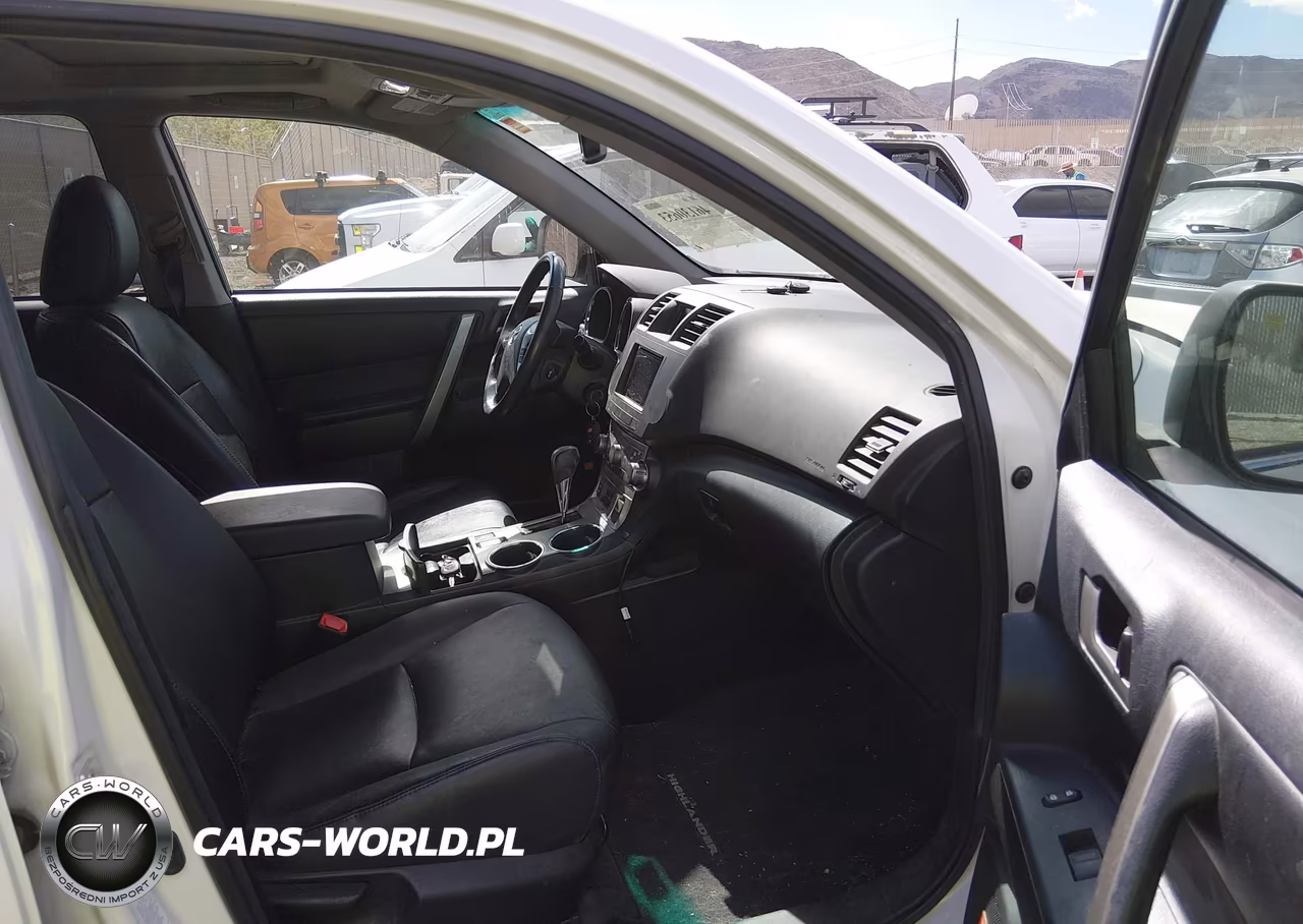 2012 Toyota Highlander Se V6 VIN:5TDBK3EH9CS113949 - 5