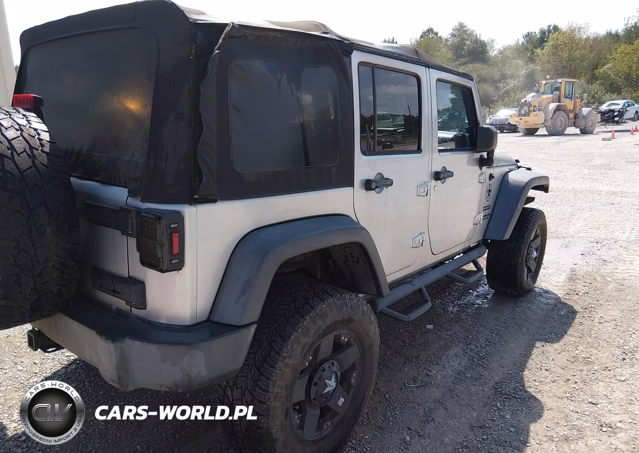 2012 Jeep Wrangler Unlimited Sport VIN:1C4BJWDG1CL284595 - 12