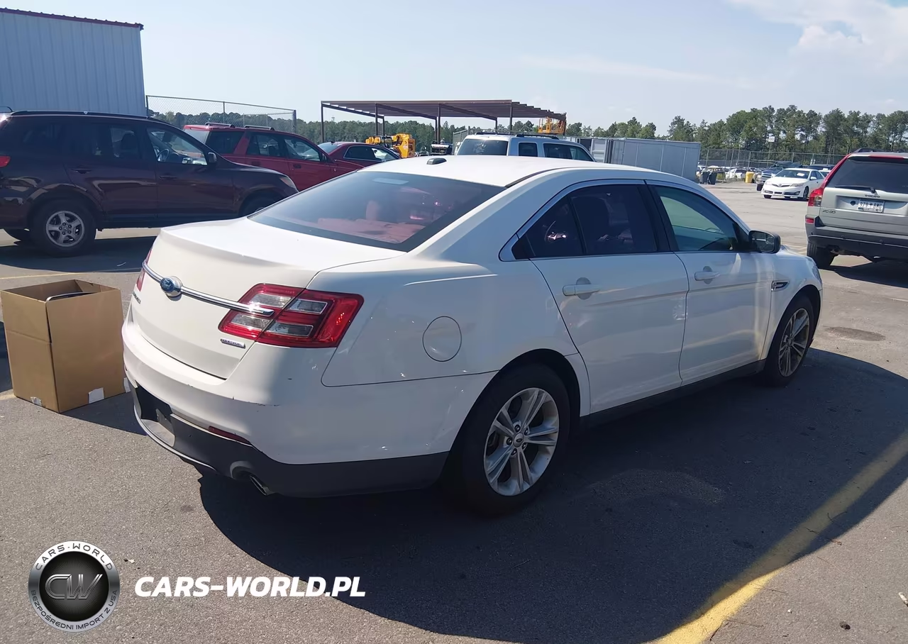 2015 Ford Taurus Se VIN:1FAHP2D81FG208386 - 4