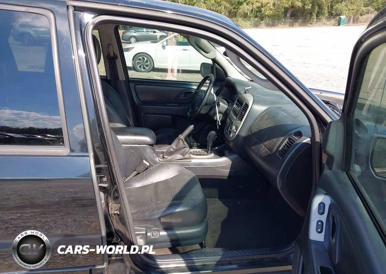 2007 Ford Escape Limited VIN:1FMYU94167KB95689 - 5