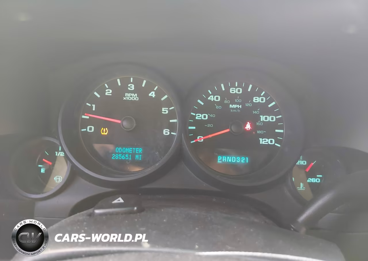 2010 Chevrolet Silverado 1500 Ls VIN:1GCSCREA8AZ217363 - 7