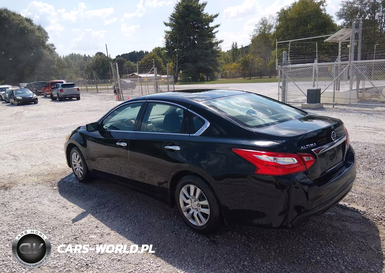 2017 Nissan Altima 2.5 S VIN:1N4AL3AP9HC210475 - 3