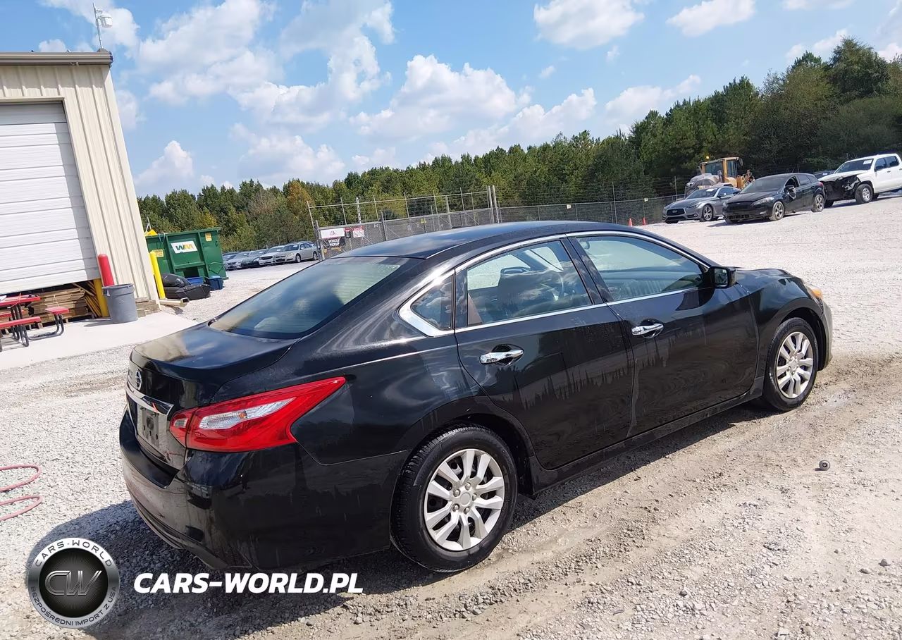 2017 Nissan Altima 2.5 S VIN:1N4AL3AP9HC210475 - 4