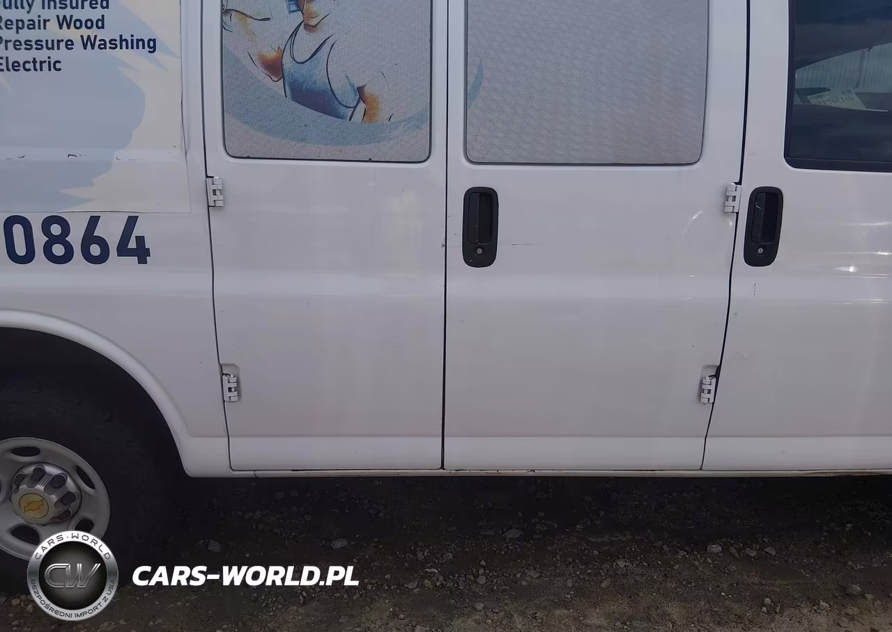 2015 Chevrolet Express 2500 Work Van VIN:1GCWGFCG7F1228355 - 6