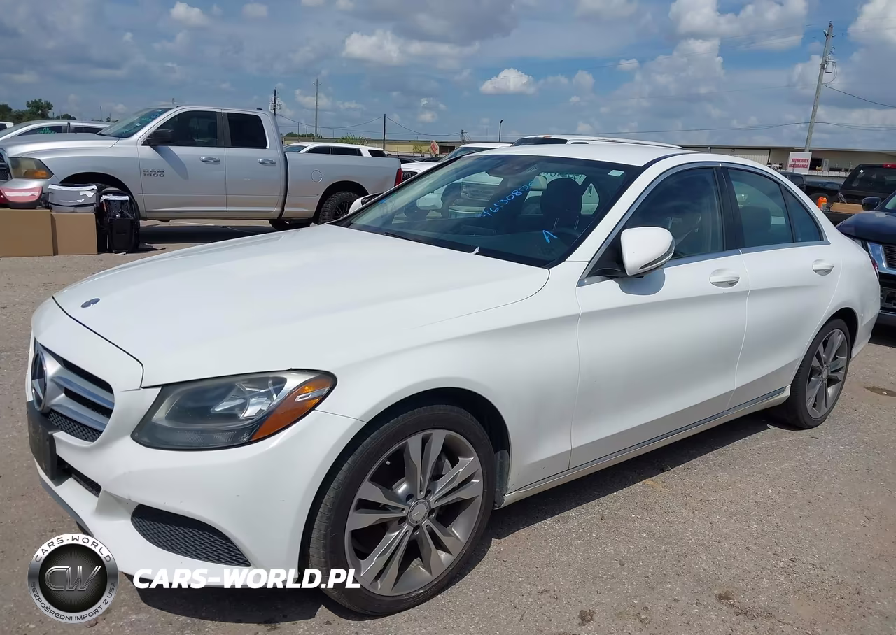 2016 Mercedes-Benz C 300 VIN:55SWF4JB5GU130558 - 2