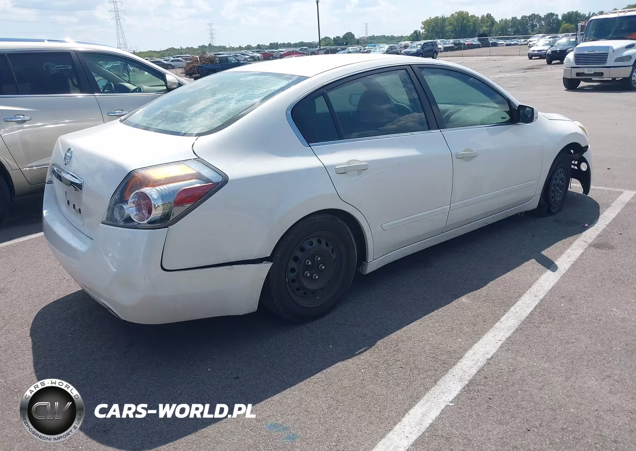 2011 Nissan Altima 2.5 VIN:1N4AL2AP4BN498699 - 4
