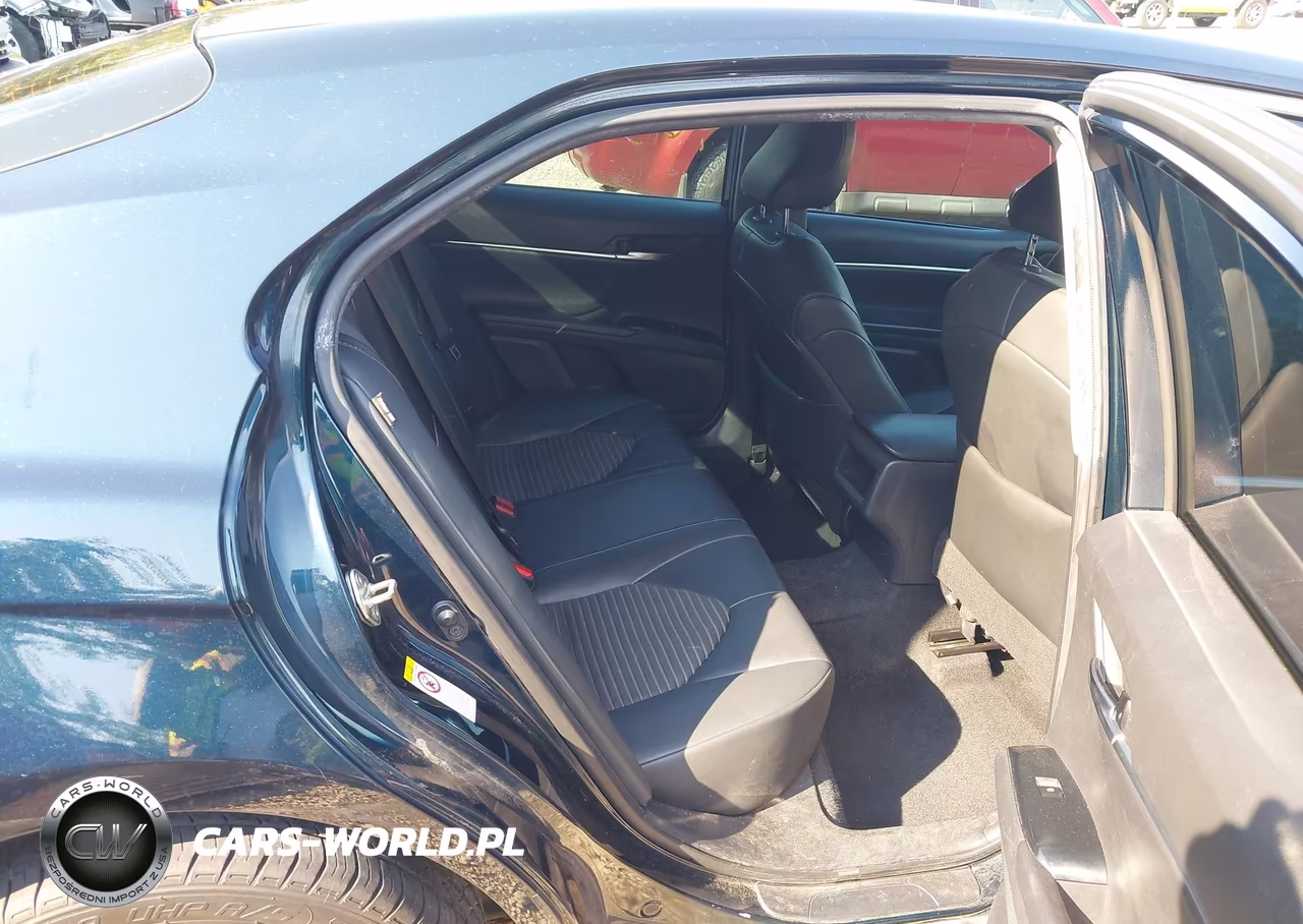 2018 Toyota Camry Se VIN:4T1B11HK7JU601347 - 8