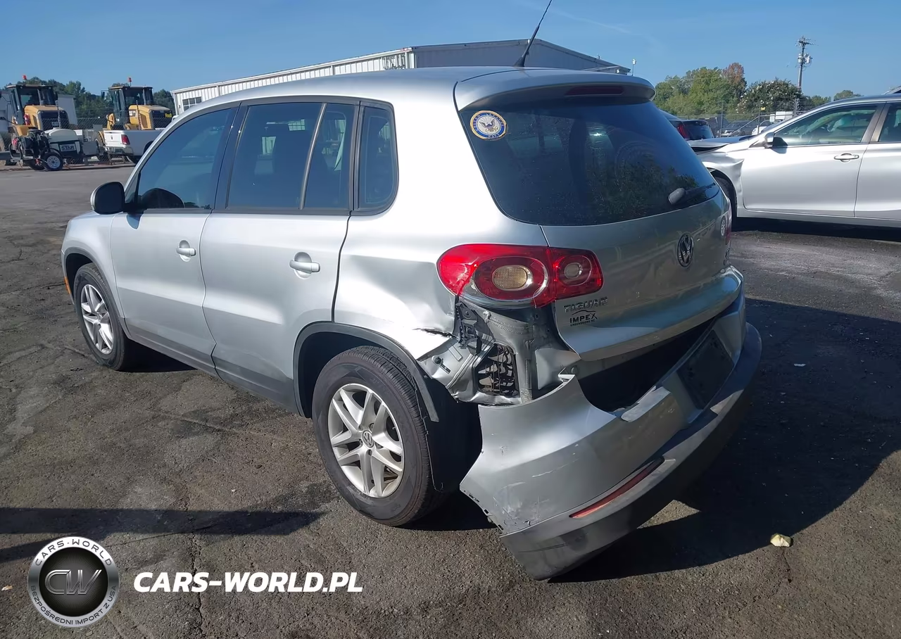 2011 Volkswagen Tiguan S VIN:WVGBV7AXXBW524945 - 12