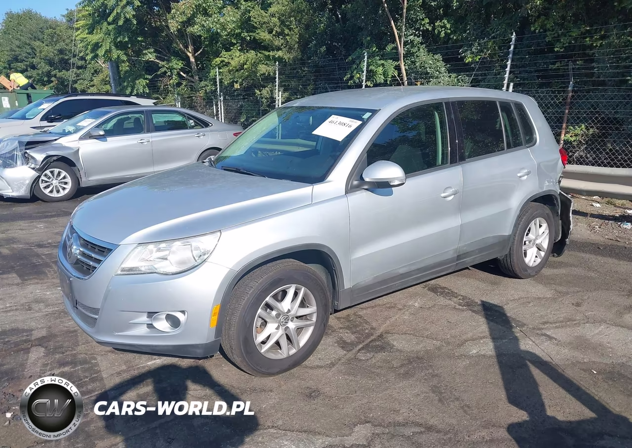 2011 Volkswagen Tiguan S VIN:WVGBV7AXXBW524945 - 2