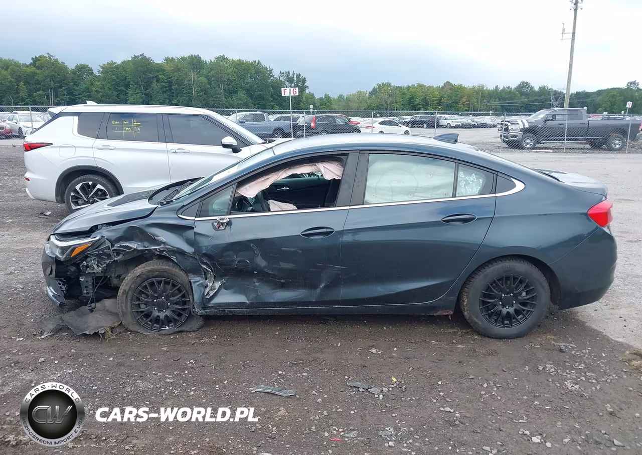 2017 Chevrolet Cruze Lt Auto VIN:1G1BE5SM4H7136683 - 14