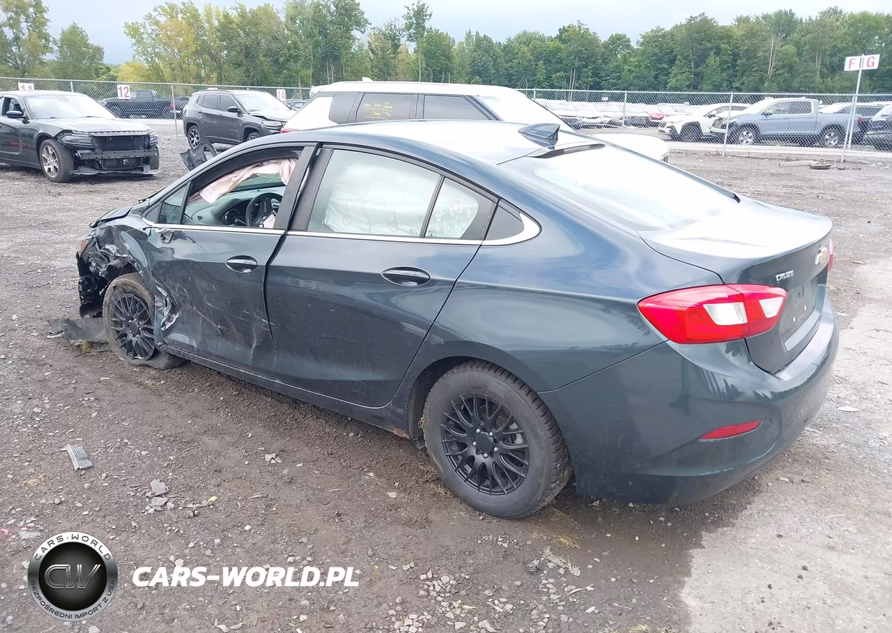 2017 Chevrolet Cruze Lt Auto VIN:1G1BE5SM4H7136683 - 3
