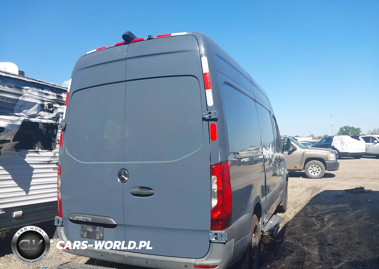 2019 Mercedes-Benz Sprinter 2500 Standard Roof V6 VIN:WD4PF0CD7KP070218 - 4