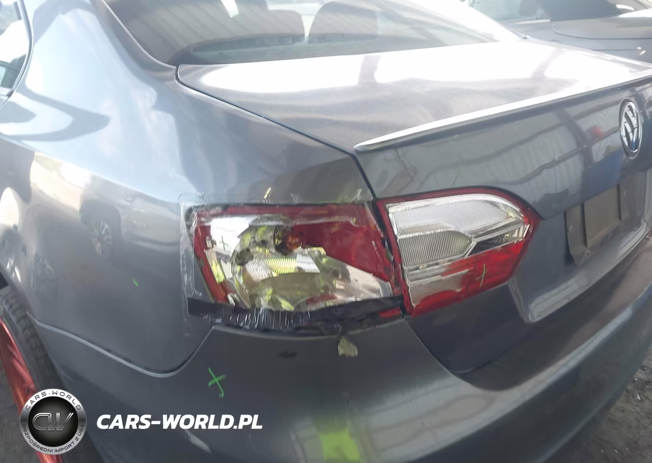 2013 Volkswagen Jetta 2.0L S VIN:3VW2K7AJ4DM366398 - 6