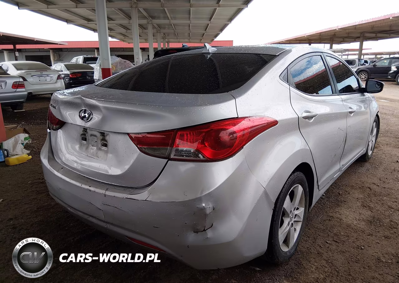 2013 Hyundai Elantra Gls VIN:KMHDH4AE8DU533462 - 4
