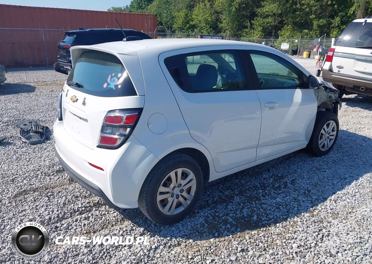 2017 Chevrolet Sonic Lt Auto VIN:1G1JG6SH1H4160570 - 4
