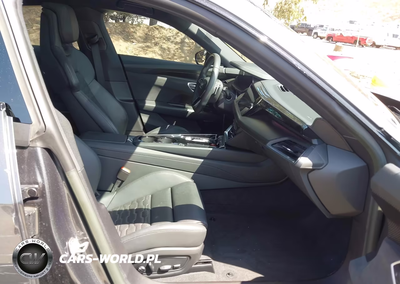 2023 Audi E-Tron Gt Premium Plus Quattro VIN:WAUCJBFW3P7005273 - 5