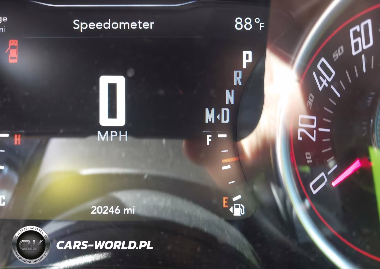 2018 Dodge Challenger R-T Plus VIN:2C3CDZBT5JH144769 - 15