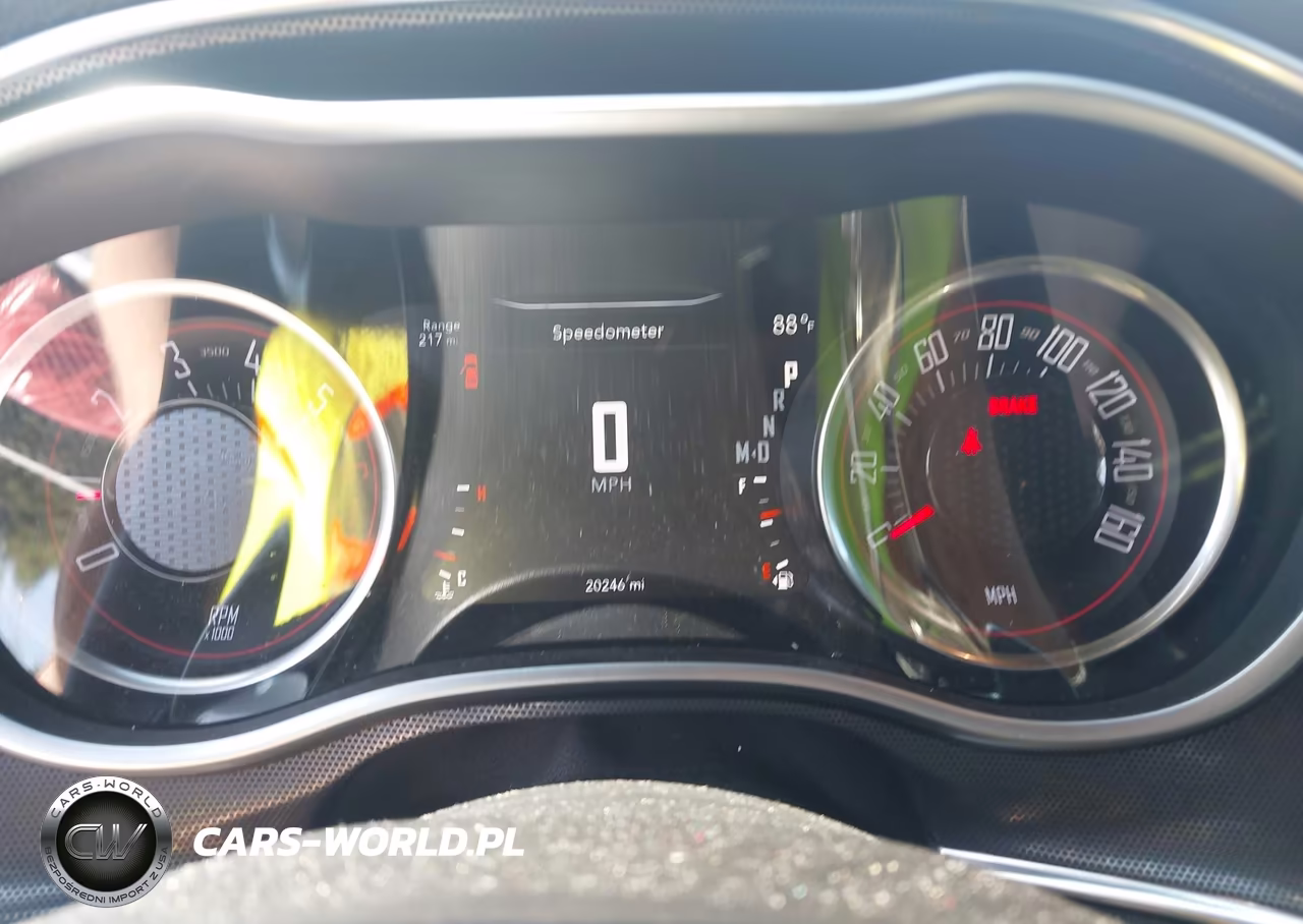 2018 Dodge Challenger R-T Plus VIN:2C3CDZBT5JH144769 - 7