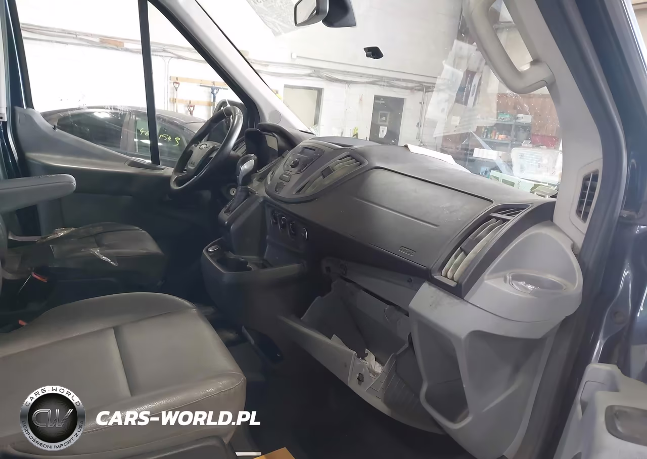 2017 Ford Transit-250 VIN:1FTYR1CM7HKB52564 - 5