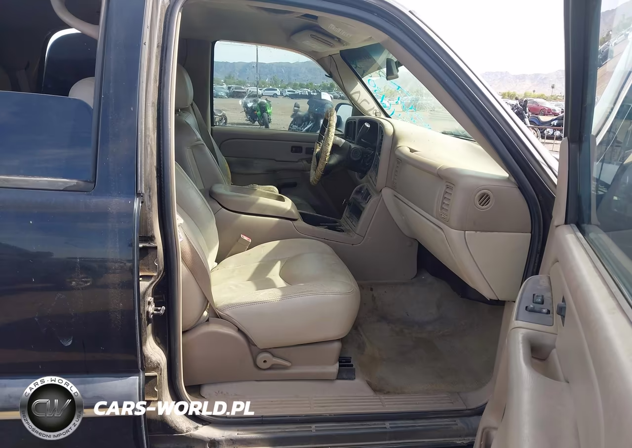 2004 Chevrolet Tahoe Ls VIN:1GNEC13Z24R116354 - 5