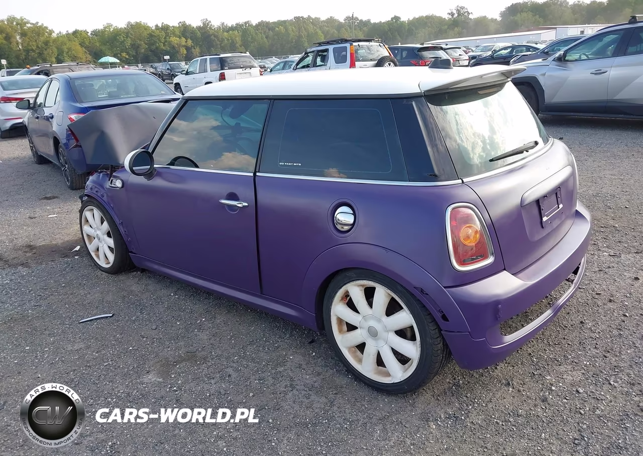 2007 Mini Cooper S VIN:WMWMF73587TL86981 - 3