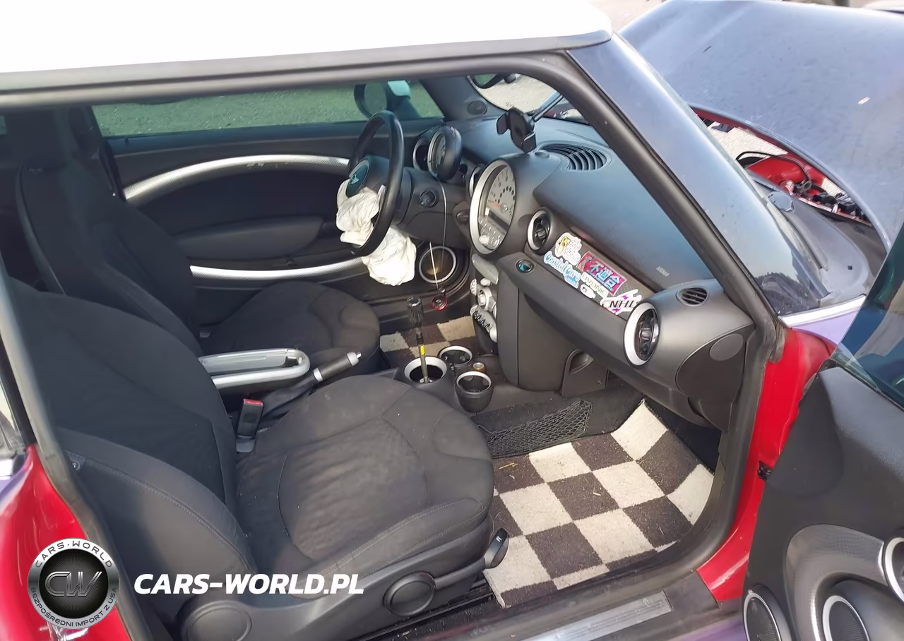 2007 Mini Cooper S VIN:WMWMF73587TL86981 - 5