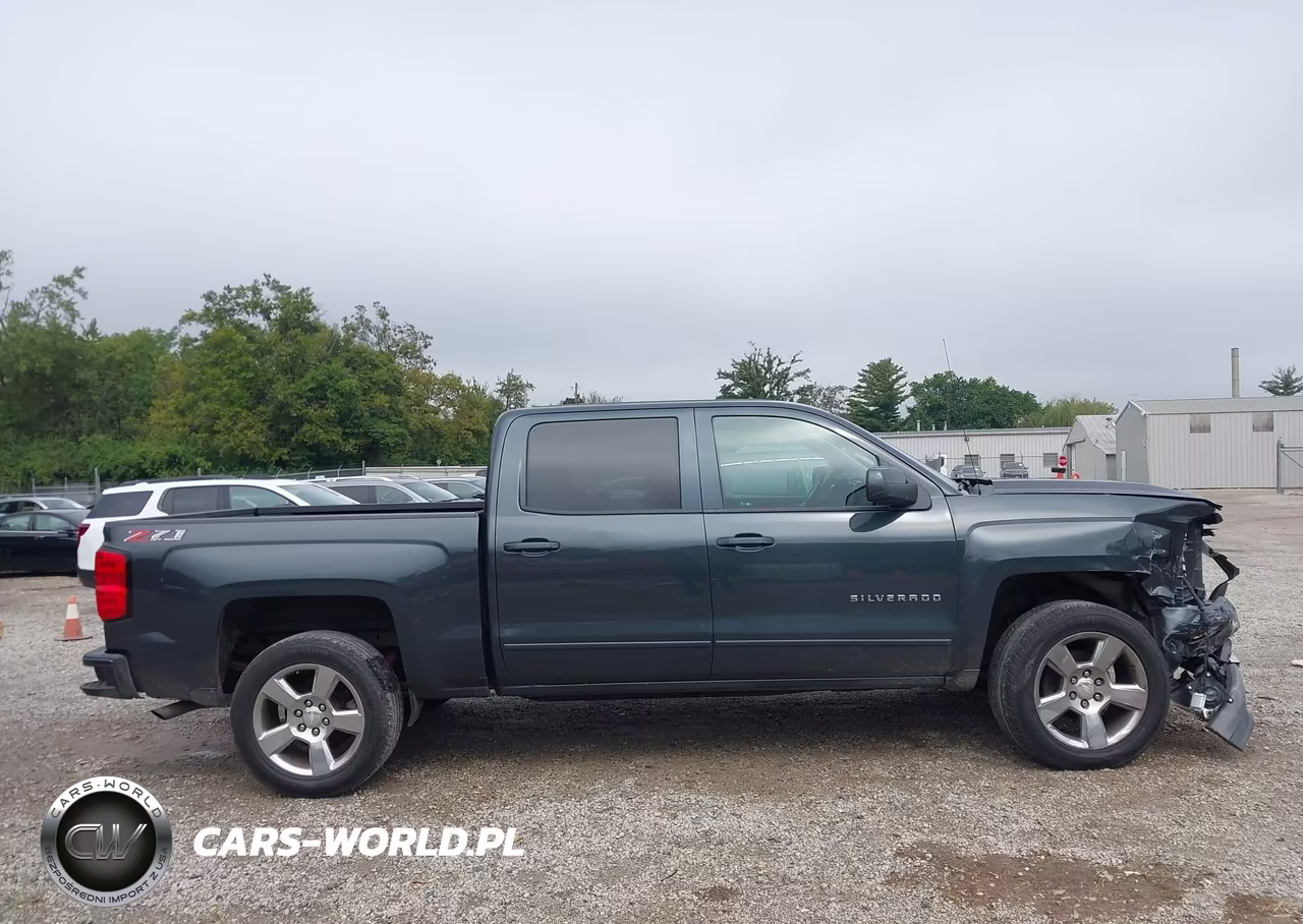 2018 Chevrolet Silverado 1500 2Lt VIN:3GCUKREC7JG299762 - 14